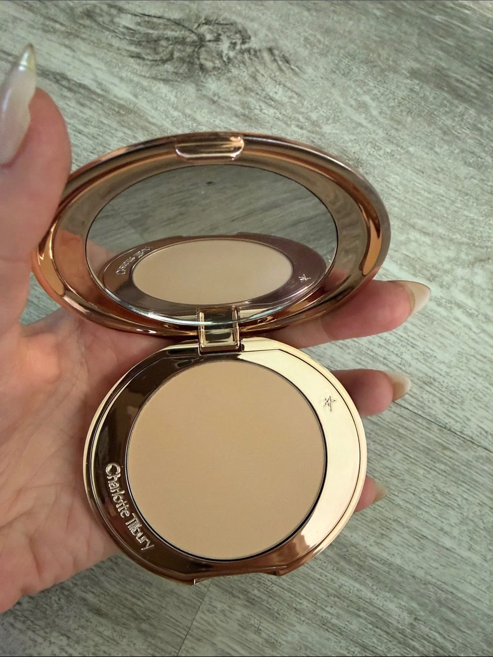 Charlotte Tilbury Rose Gold Airbrush Flawless Finish Compact - Medium 2